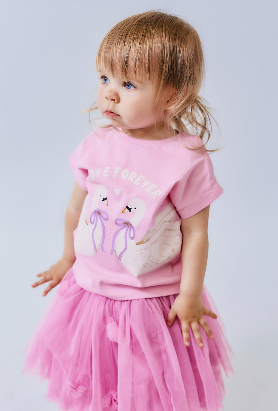 Różowy t-shirt niemowlęcy z łabędziami