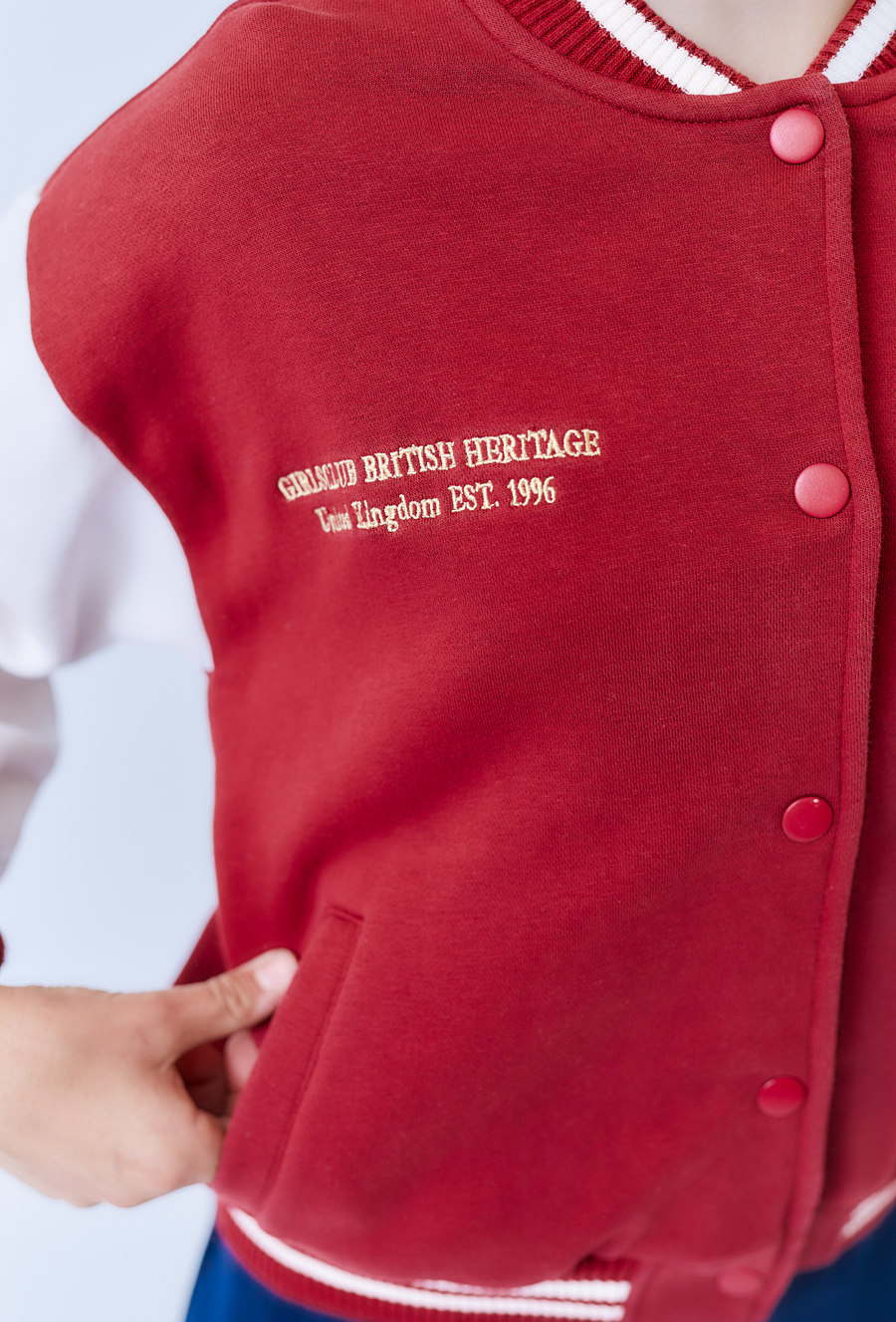 Czerwona. ocieplana bomberka dziewczęca z haftem