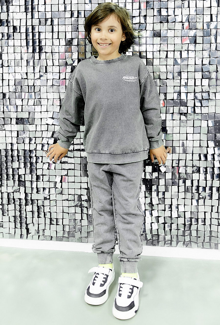 Szare spodnie dresowe dla chłopca - 510.15.