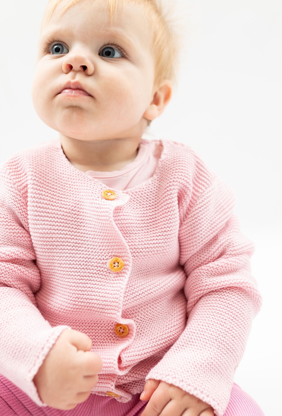 Różowy rozpinany sweter dla niemowlaka - 510.15.