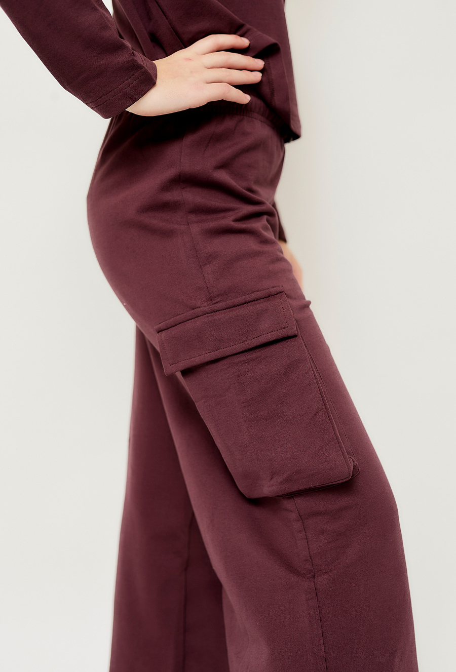 Spodnie cargo z szeroką nogawką