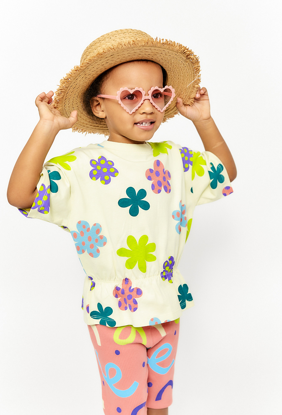 T-shirt w kwiaty z marszczeniem w talii