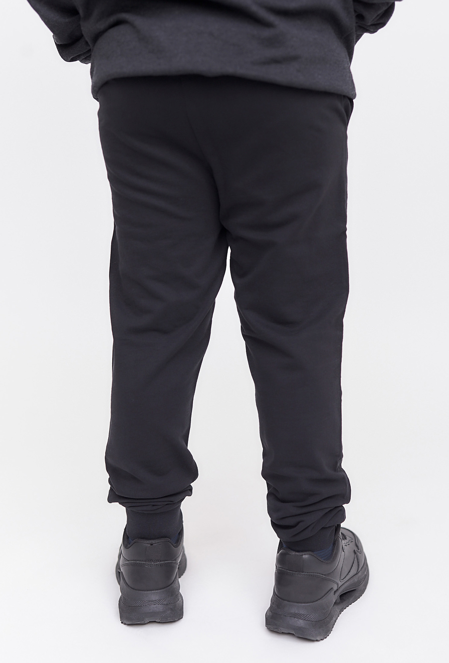 Spodnie dresowe dla chłopca - slim