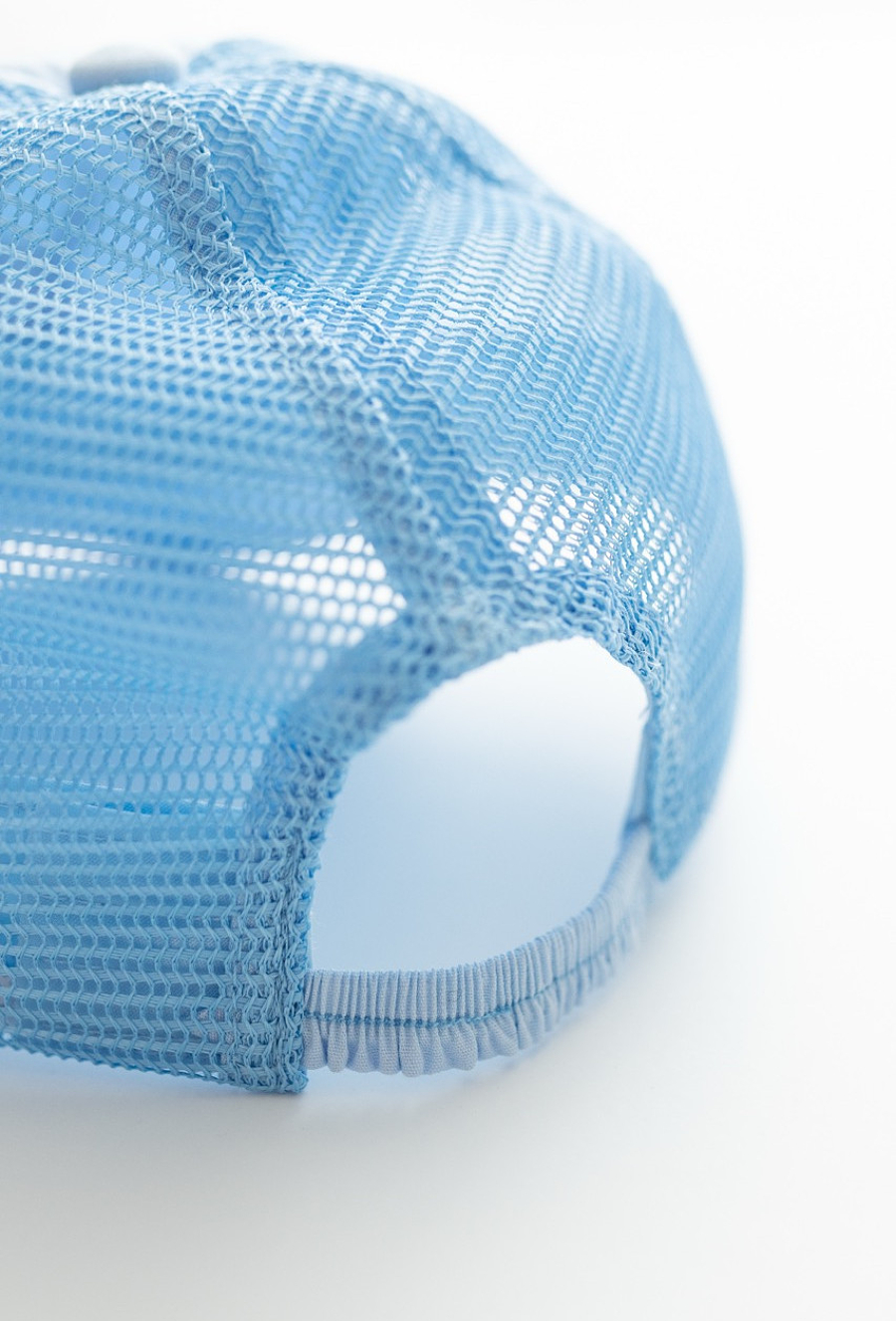 Czapka z daszkiem dla niemowlaka