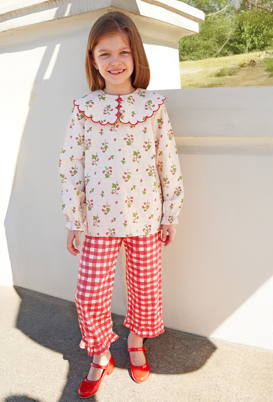 Spodnie w biało-czerwoną atkę - wide leg