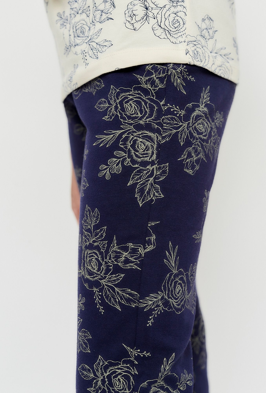 Granatowe spodnie flare dla dużej dziewczynki - 510.15.