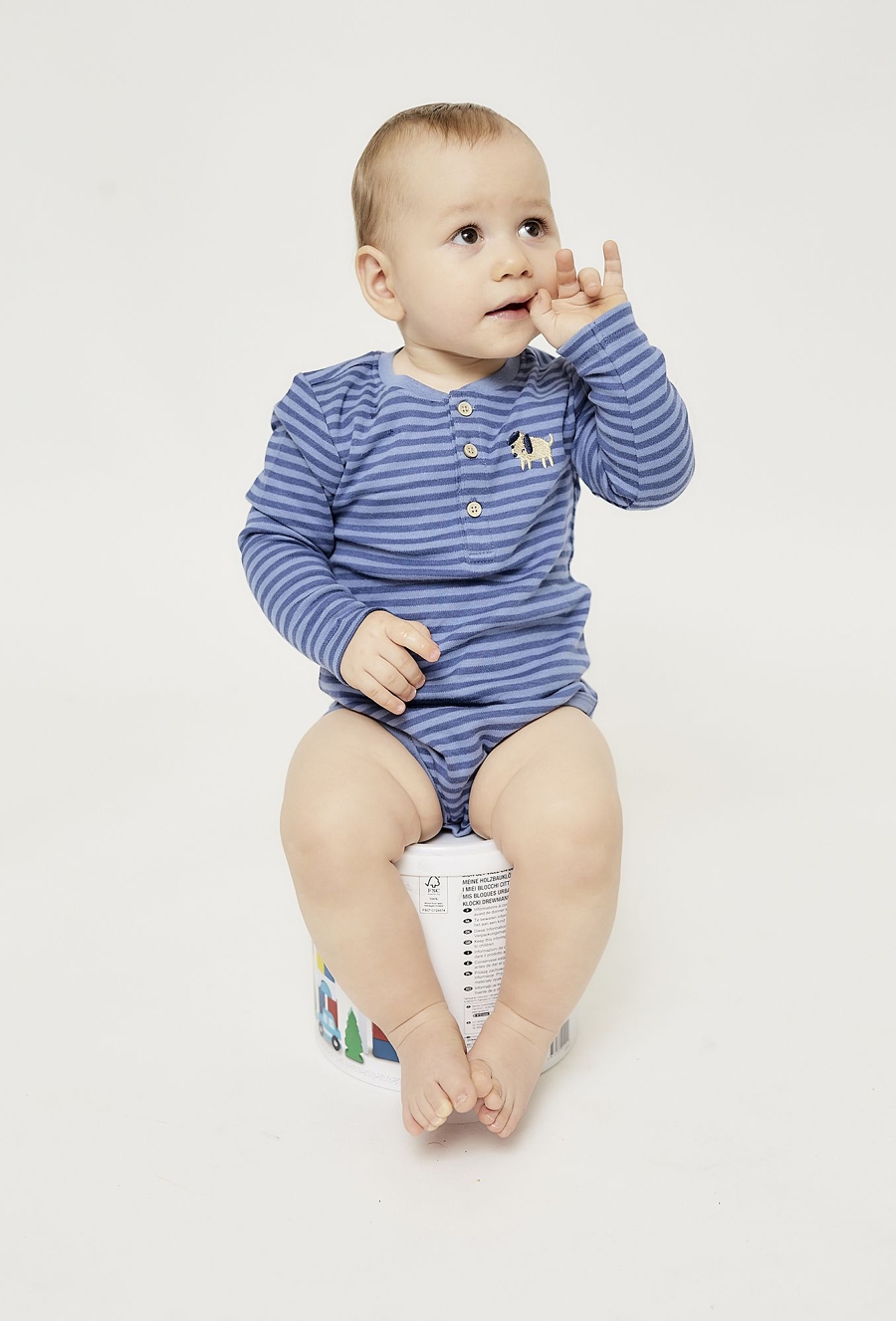 Body z długim rękawem - niebieskie w paski - 510.15.