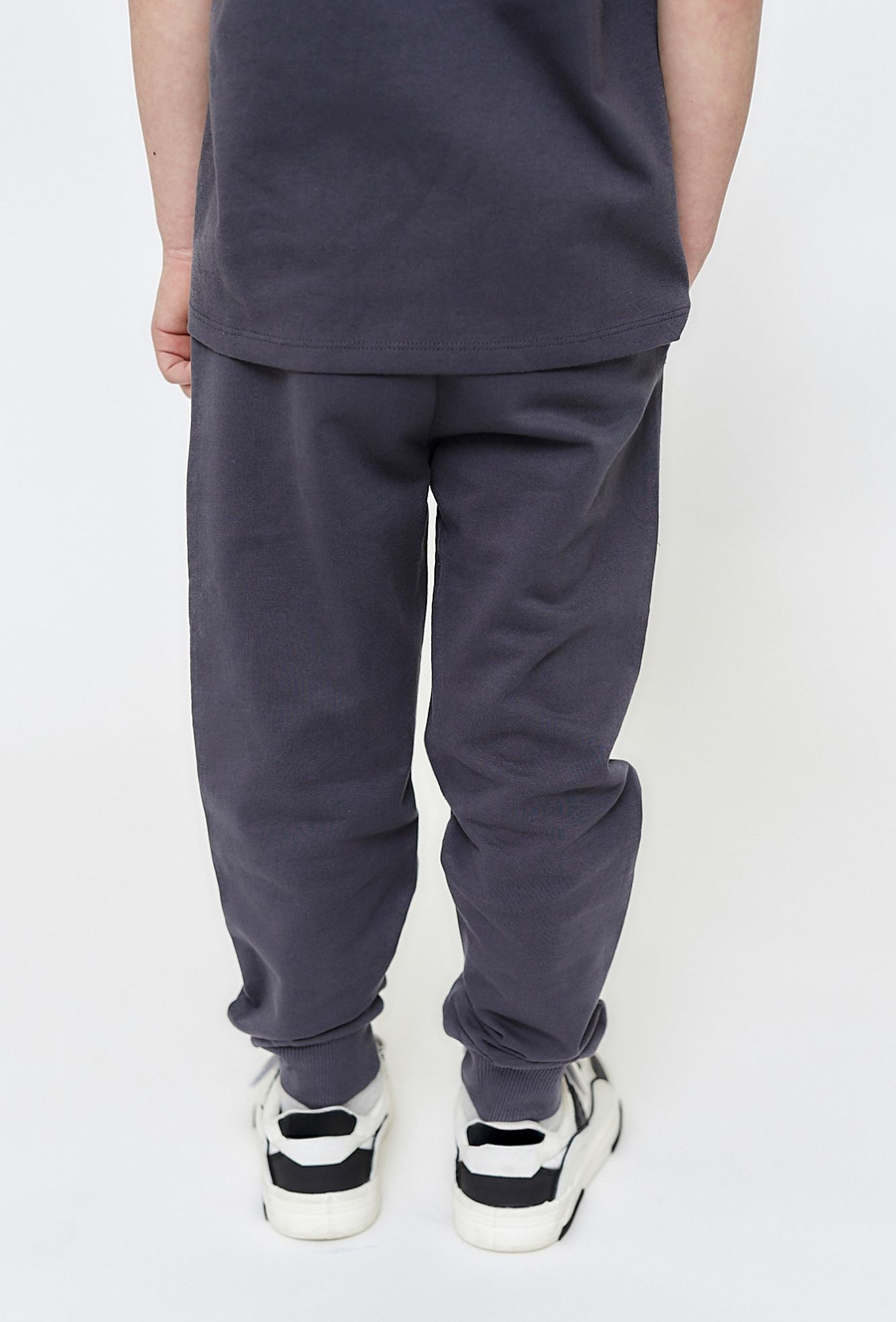 Grafitowe spodnie dresowe z nadrukiem