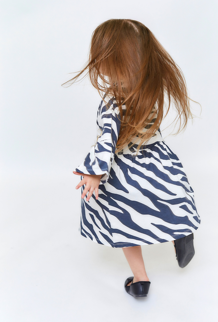 Sukienka dziewczęca bawełniana w zebrę