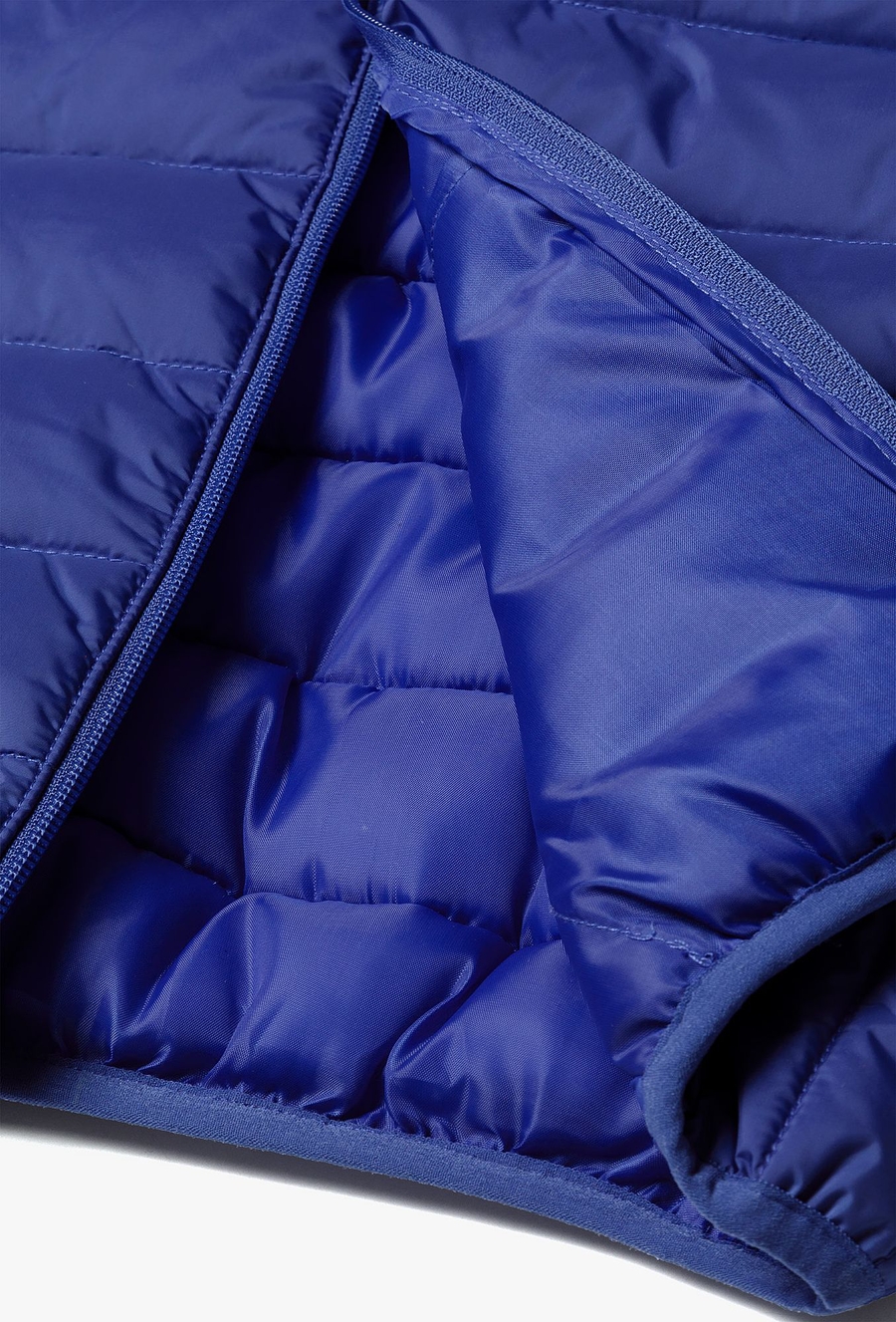 Niebieski bezrękawnik pikowany dla chłopca z kapturem