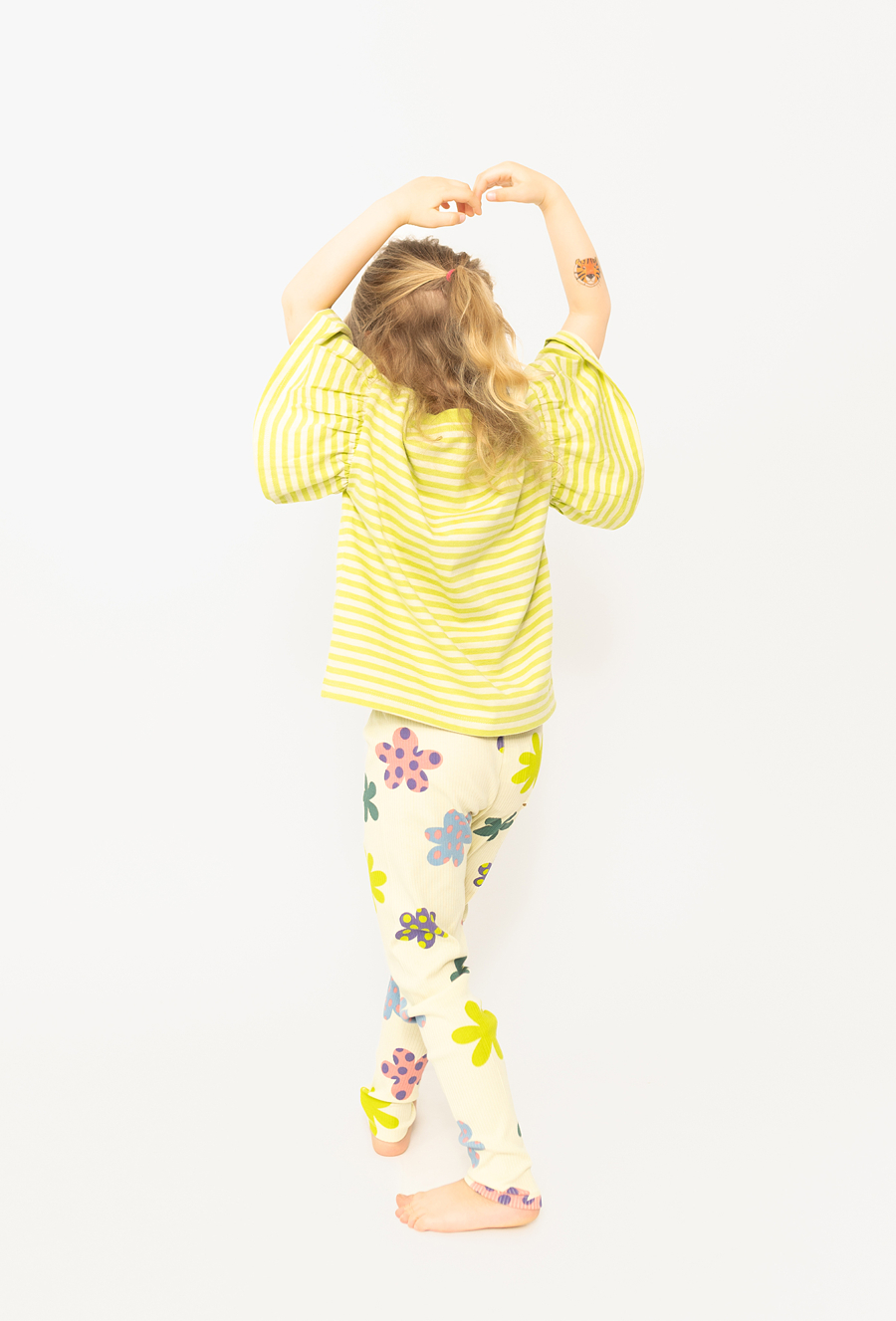 Legginsy w kolorowe kwiaty