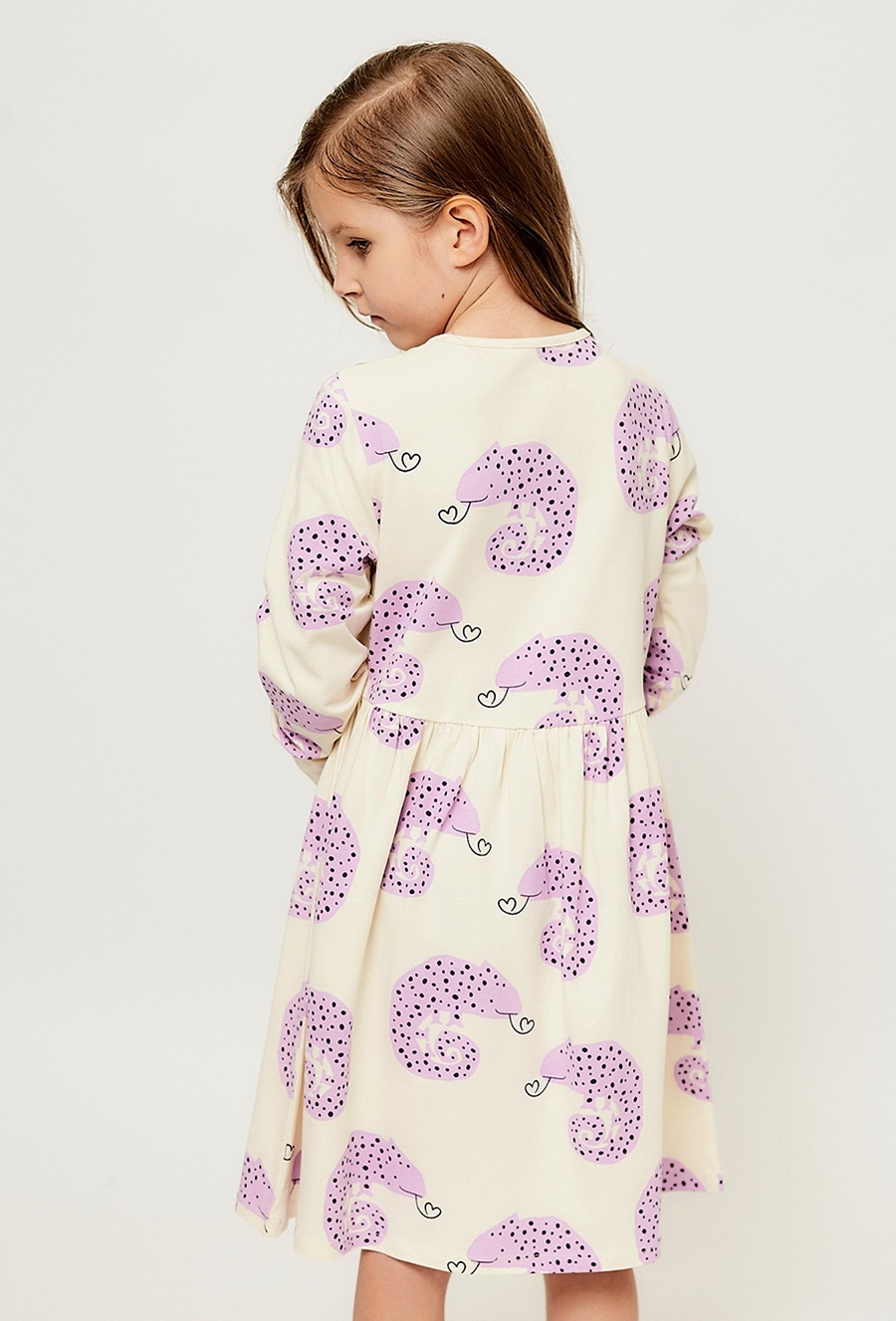 Sukienka z długim rękawem w kameleony 03K470I-3911