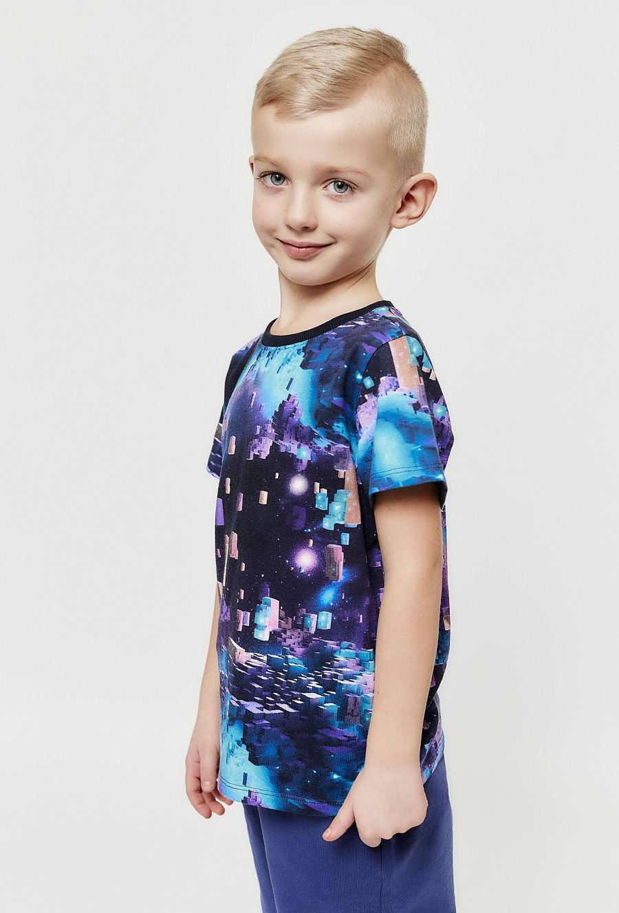 Kolorowy t-shirt chłopięcy - kosmos - 510.15.
