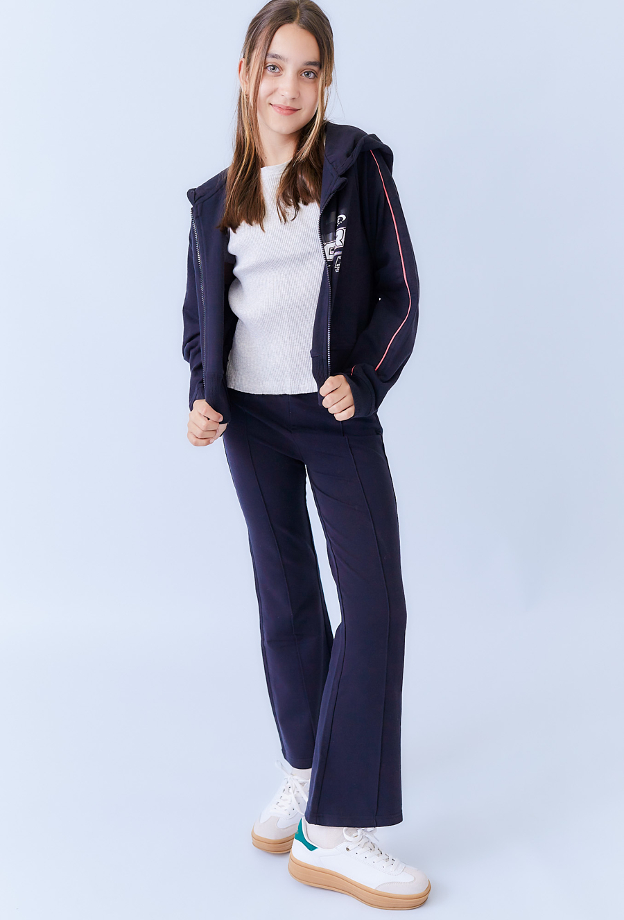 Czarna bluza dziewczęca z kapturem - Limited Edition