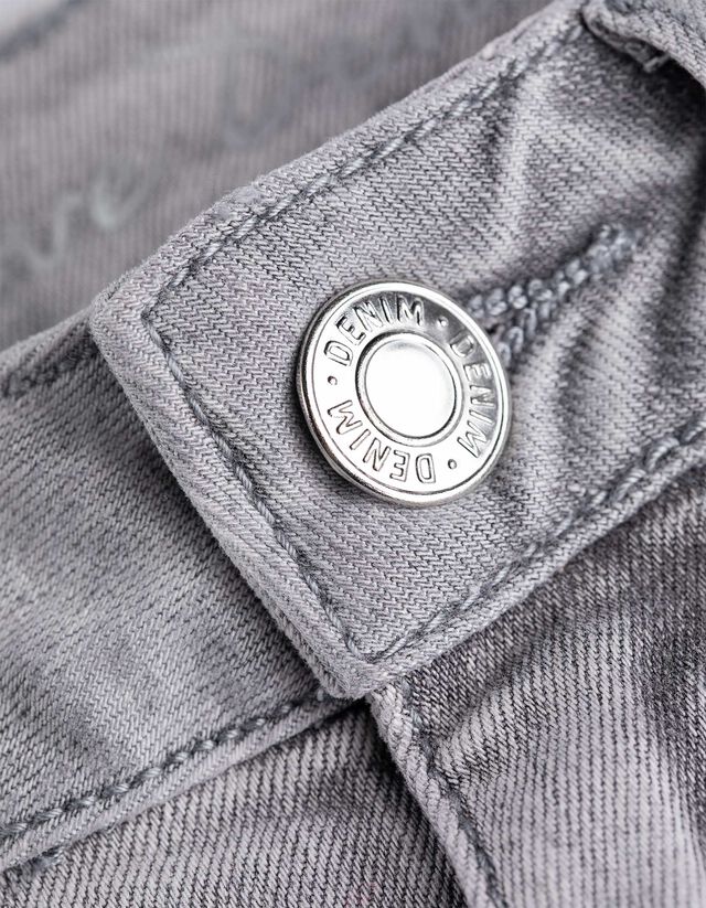 Farmernadrág - Enyhén bővülő fazon - sotetkek