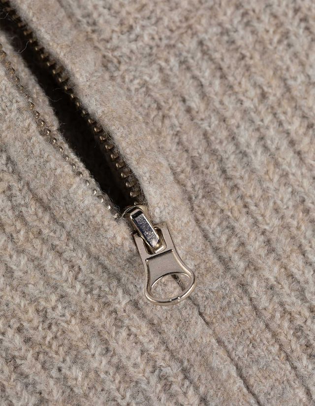 Ruha - Garbónyakú - bézs