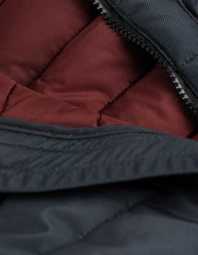 Steppelt dzseki - Vízlepergető - sotetkek