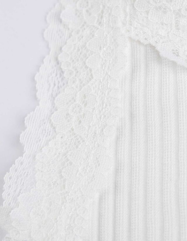 Ujjatlan felső - Csipkerátéttel - feher