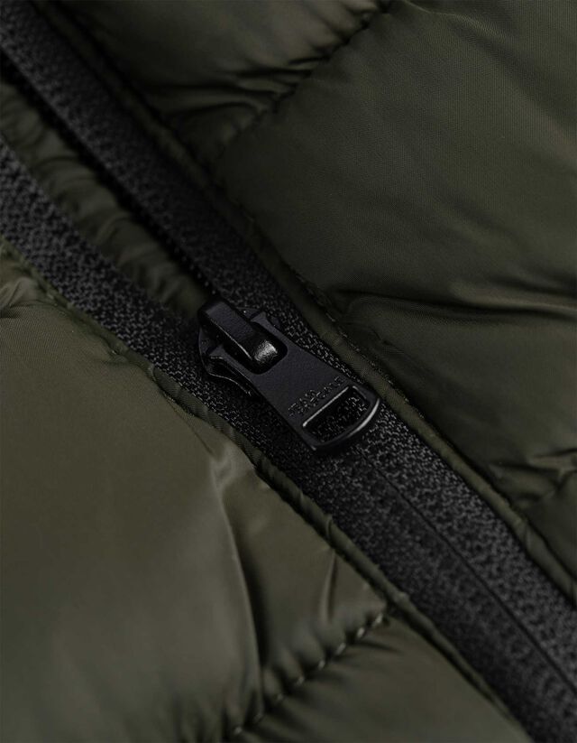 Mellény - Állógallér - sotetkek