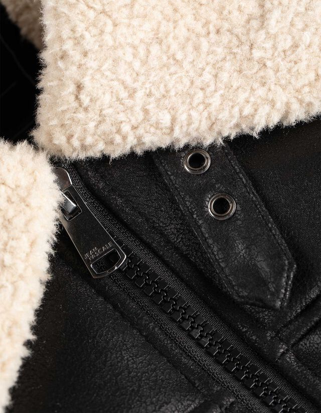 Dzseki - Egyszínű - fekete