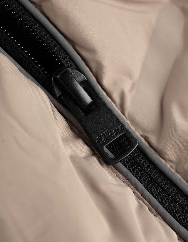 Mellény - Kapucni - sotetkek