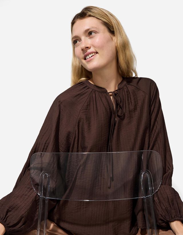 Blúz - V-kivágás - bézs