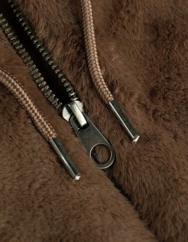 Dzseki - Ejtett vállú - barna