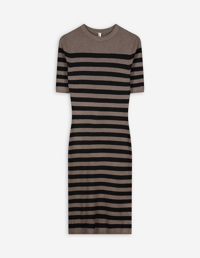 Ruha - Viszkóztartalom - fekete