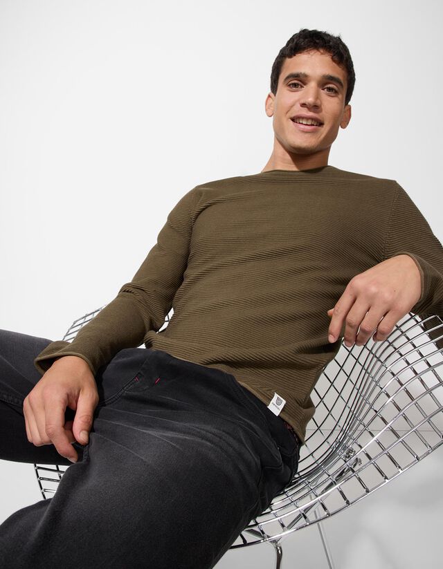 Pulóver - Kerek nyakkivágás - világos barna