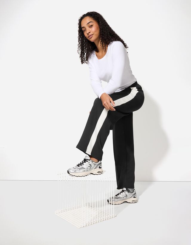 Nadrág - Eltérő színű csíkkal - fekete