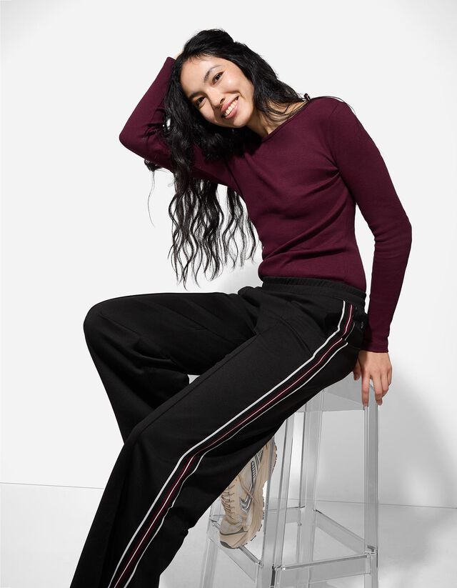 Bő nadrág - Oldalcsíkos - mélyvörös