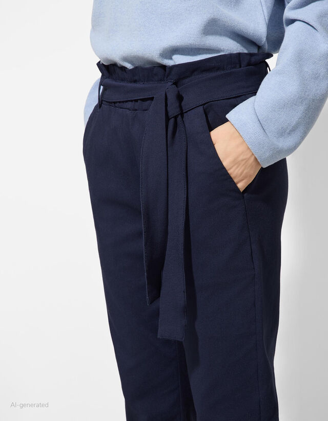 Ráncolt derekú nadrág - világos barna