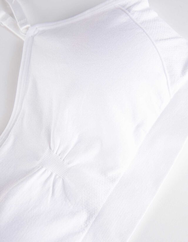 Fűző - főként varrás nélküli - feher