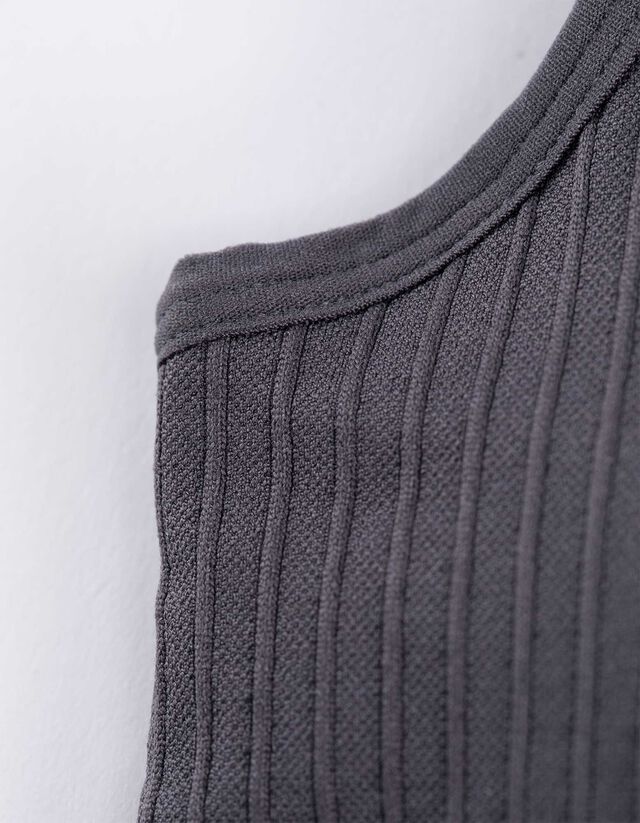 Rövid top - Bordázott - fekete