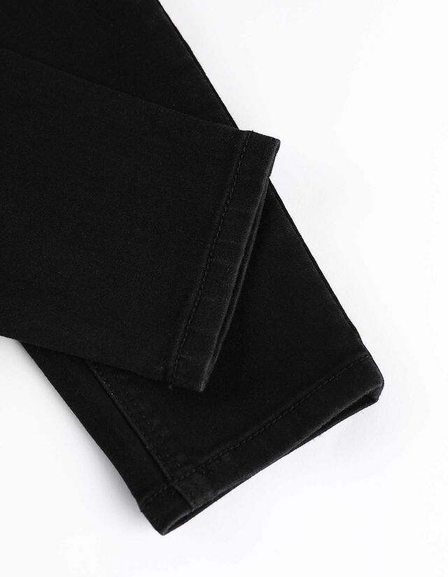 Nagyon szűk fazon - fekete