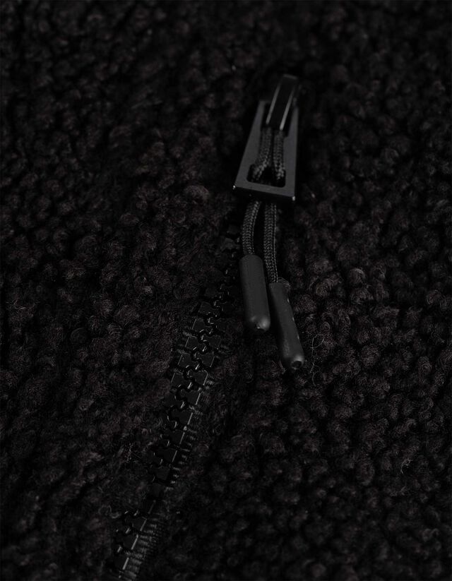 Dzseki - Plüss - fekete