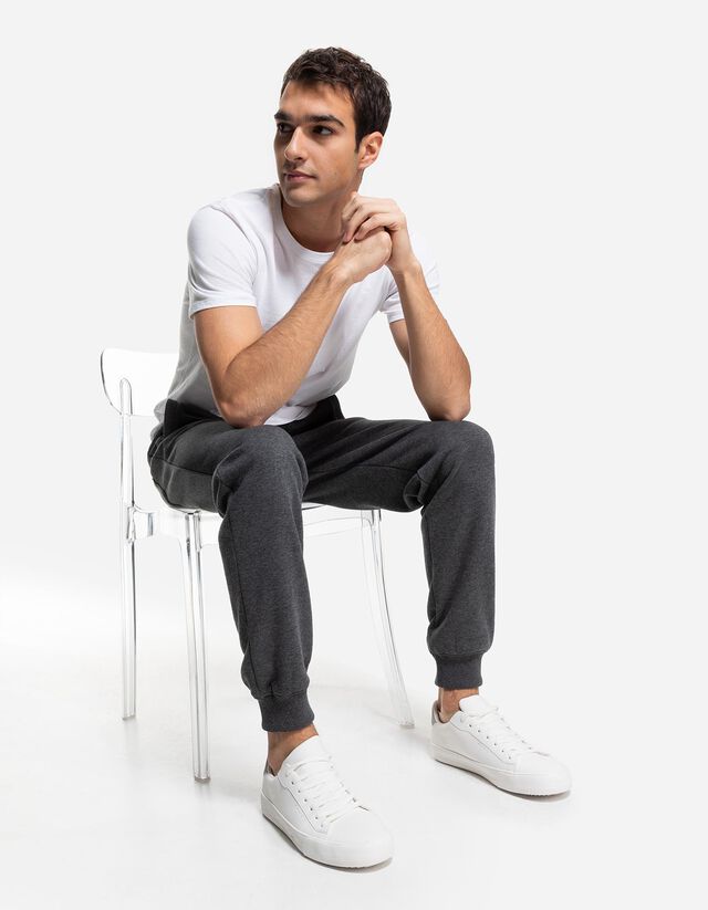 Szabadidőnadrág - fekete