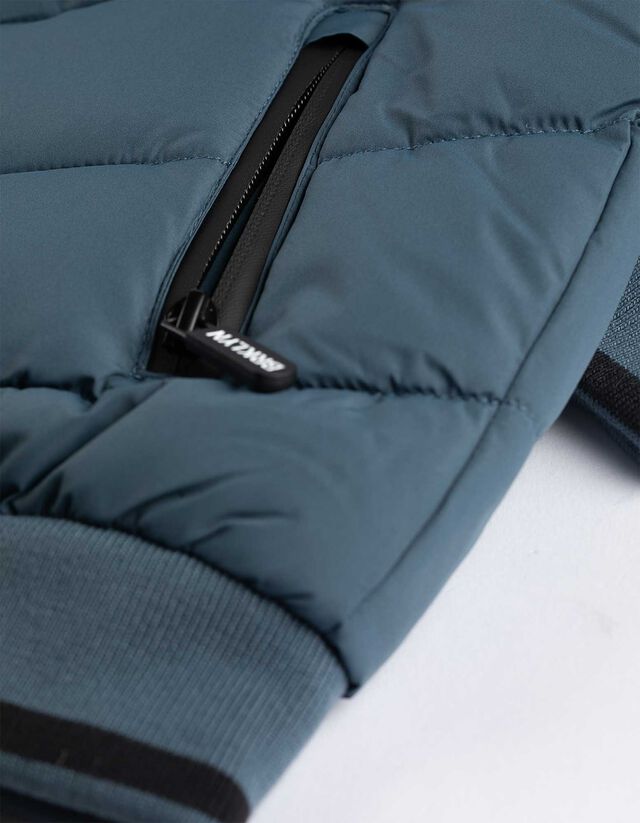 Steppelt dzseki - Vízlepergető - sotetkek