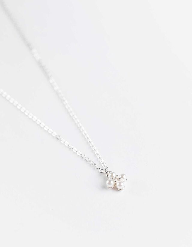 Nyaklánc - Gyöngyökkel díszítve - ezust