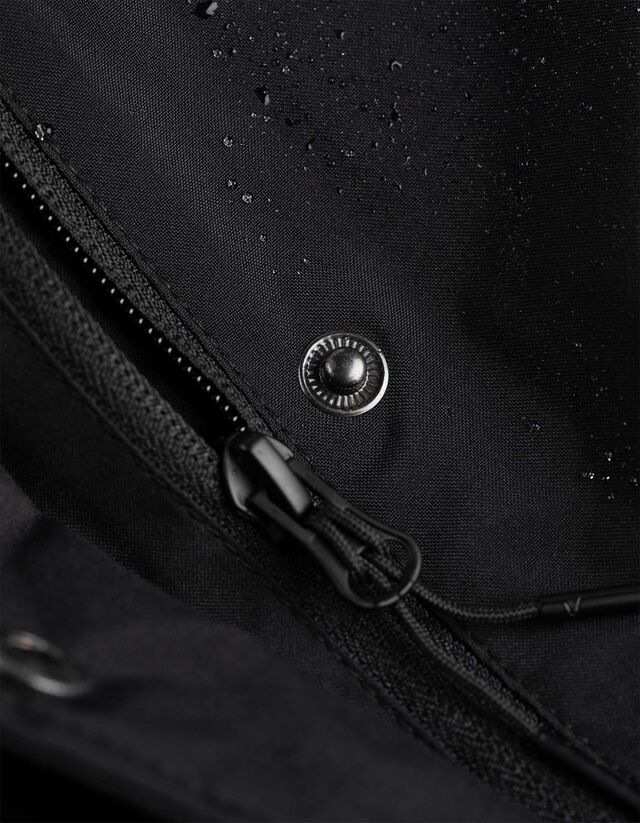 Dzseki - Vízlepergető - fekete