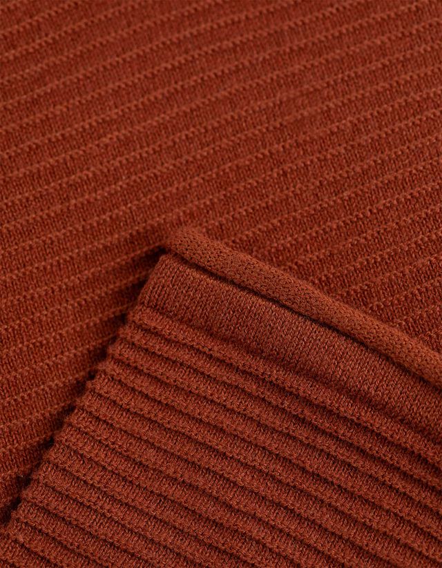 Pulóver - Kerek nyakkivágás - világos barna