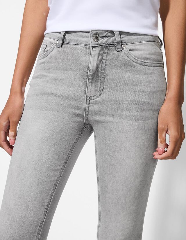 Farmernadrág - Enyhén bővülő fazon - sotetkek