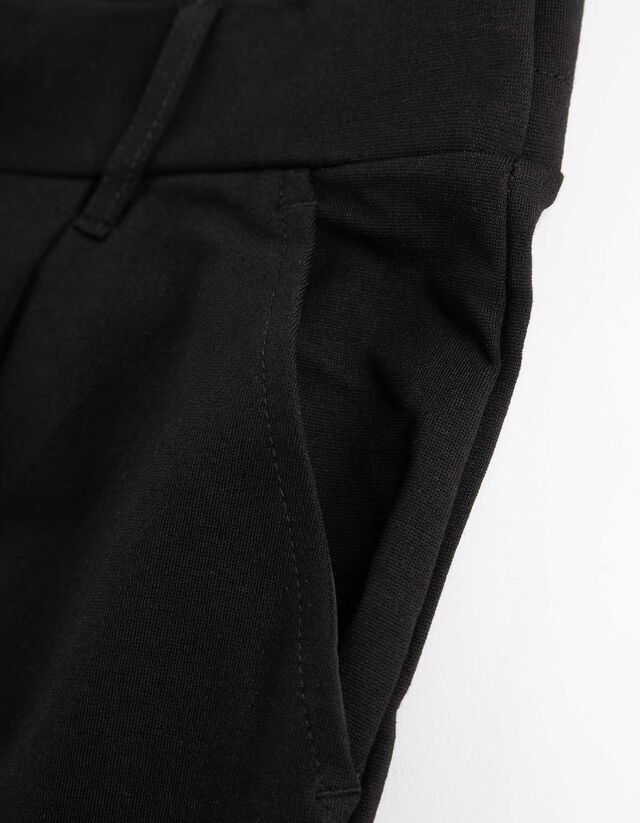 Melegítőnadrág - Zsinóros - fekete