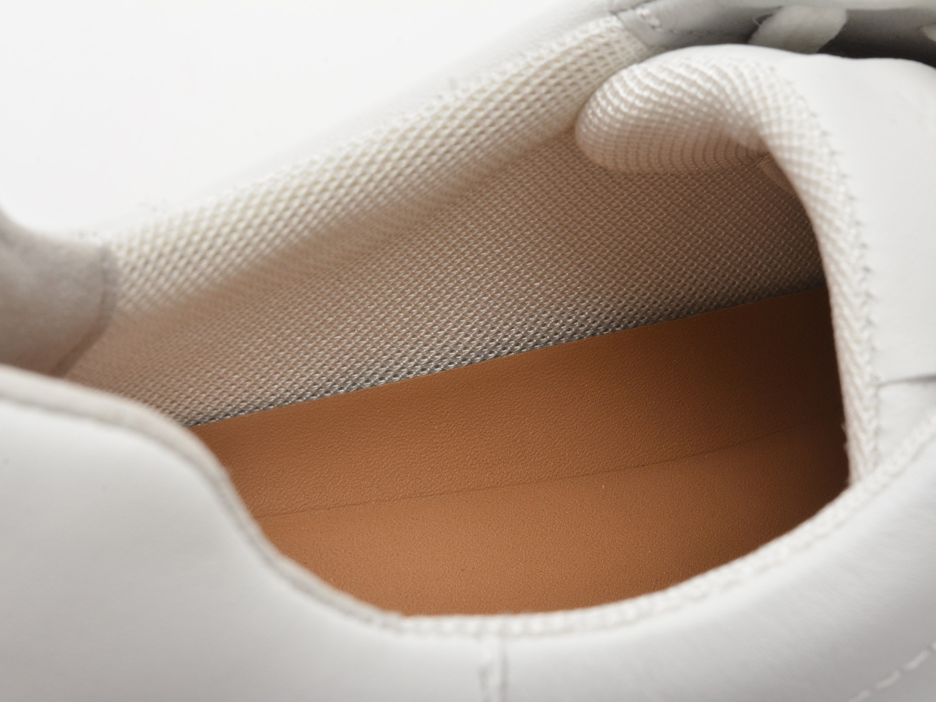 Pantofi sport GEOX albi, U45GPC, din piele naturala