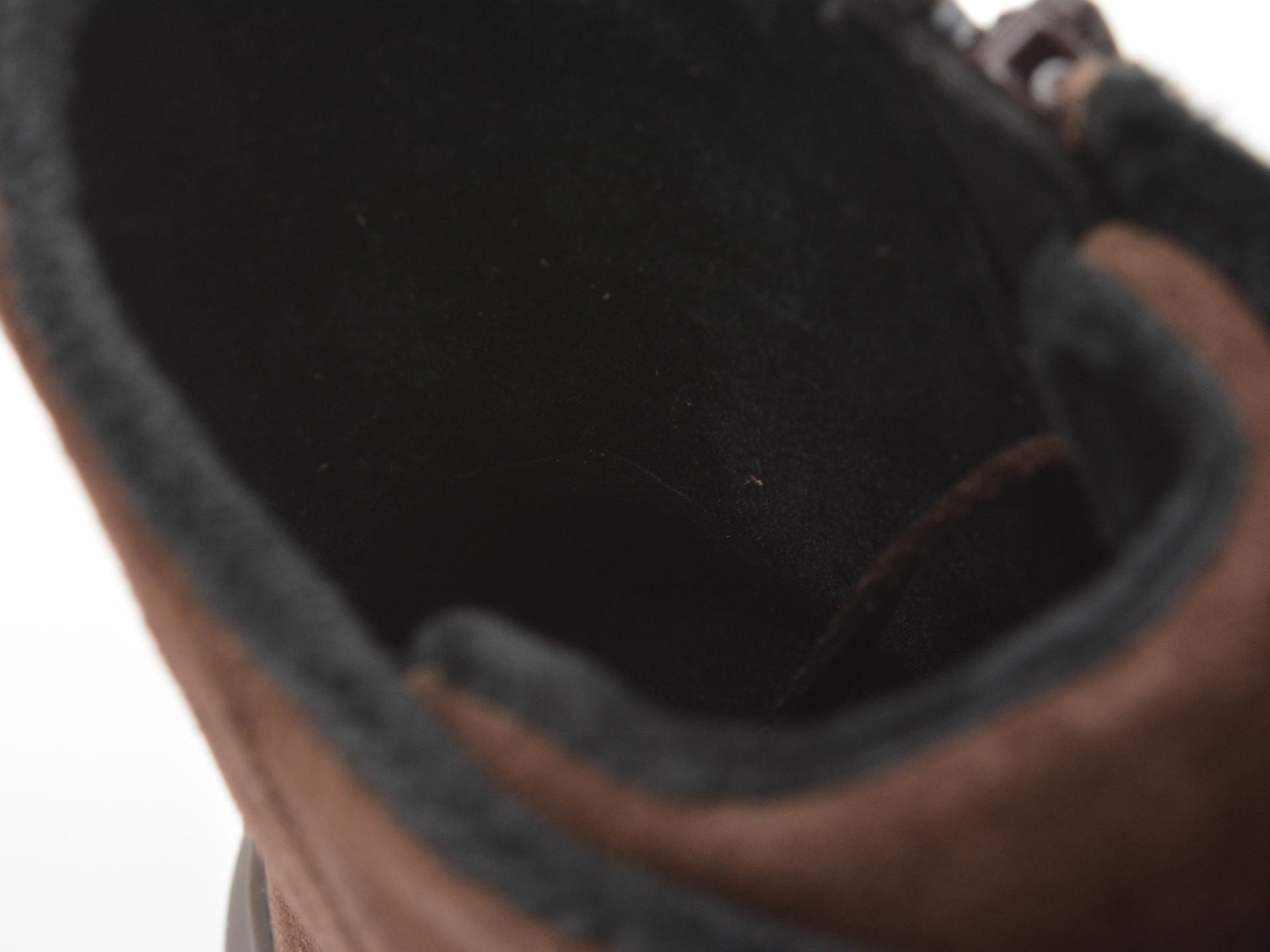 Ghete GEOX maro, D36TCD, din piele intoarsa