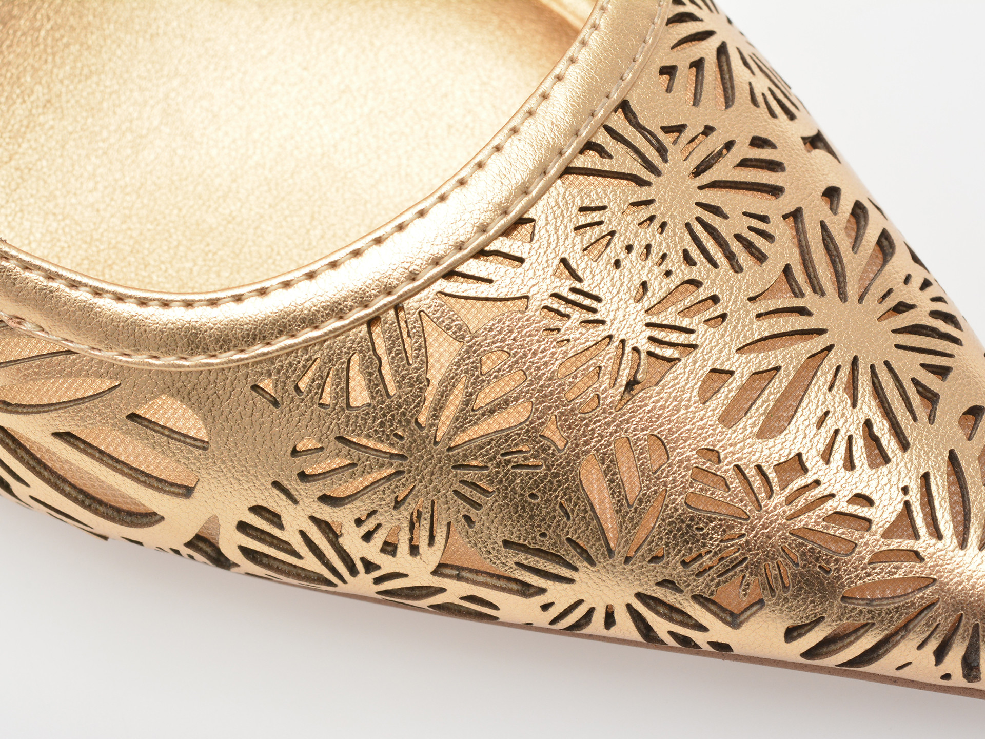 Pantofi eleganti ALDO aurii, MARCIANA 711, din piele ecologica