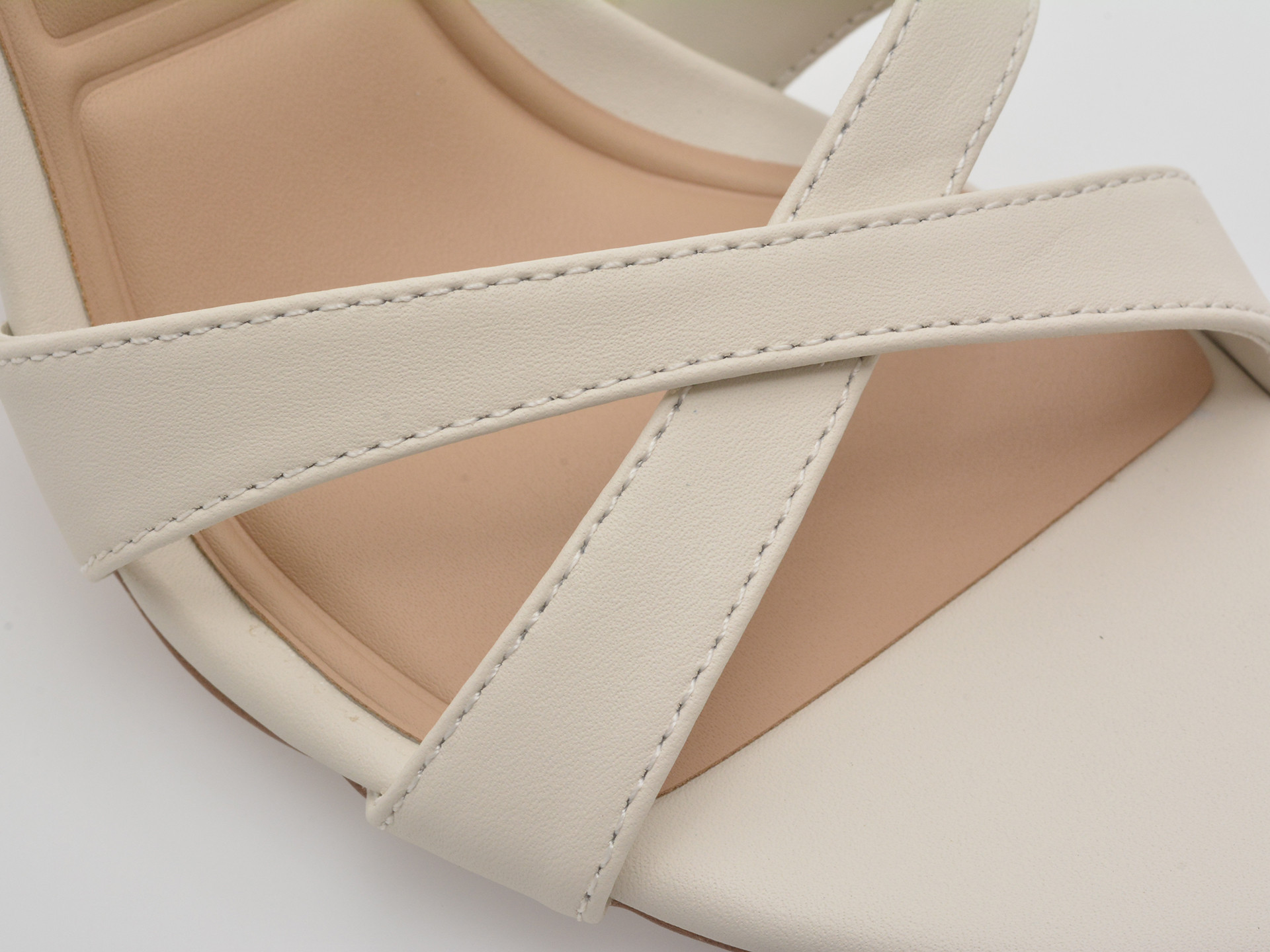 Sandale elegante ALDO albe, MELODIE 121, din piele naturala