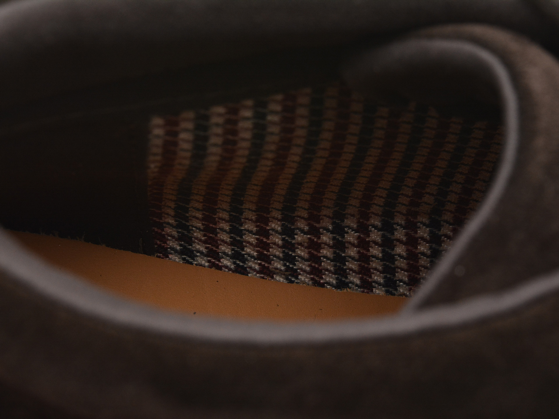 Ghete GEOX maro, U56HLA, din piele intoarsa