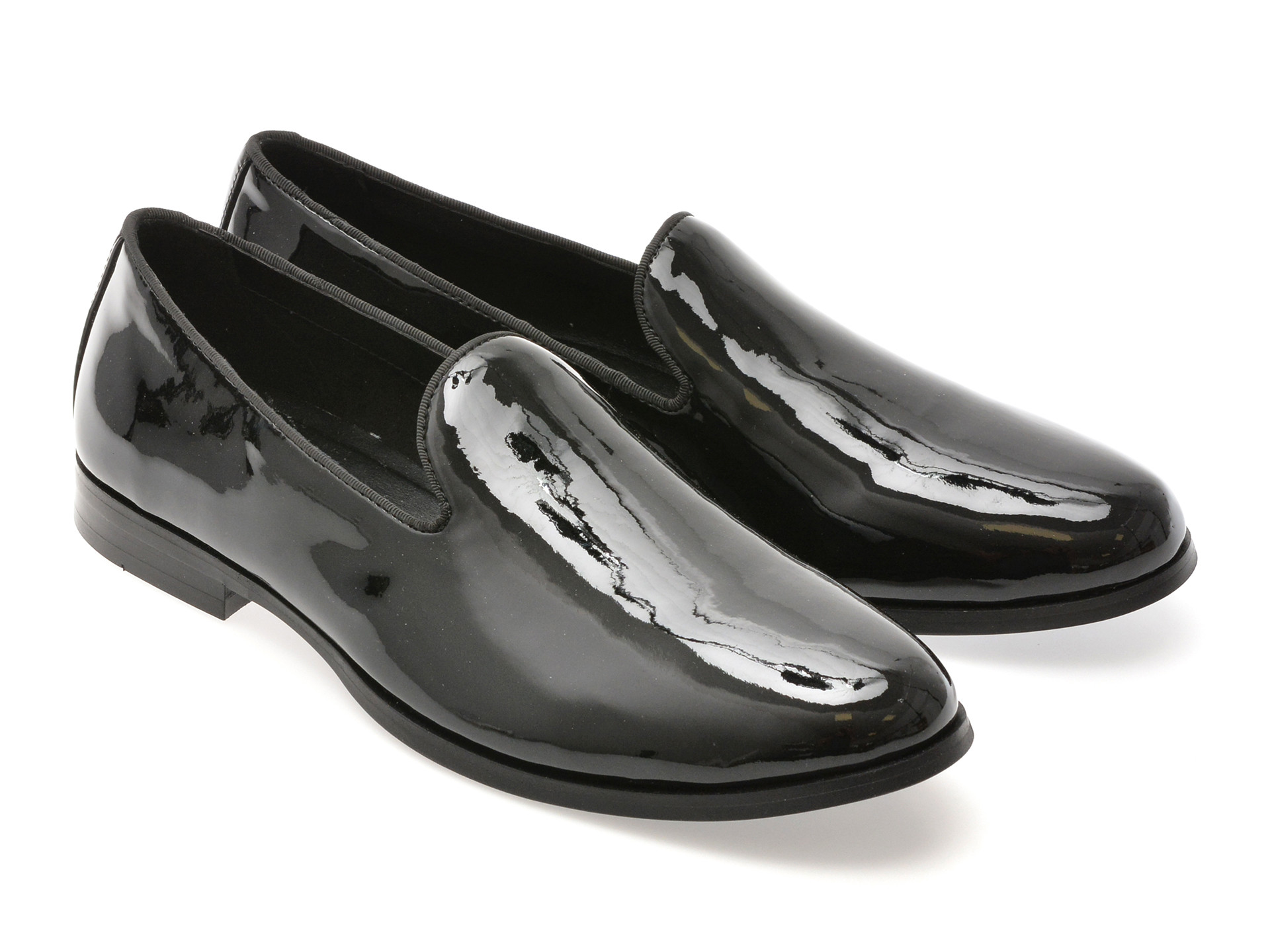 Pantofi ALDO negri, CASINO 001, din piele ecologica lacuita