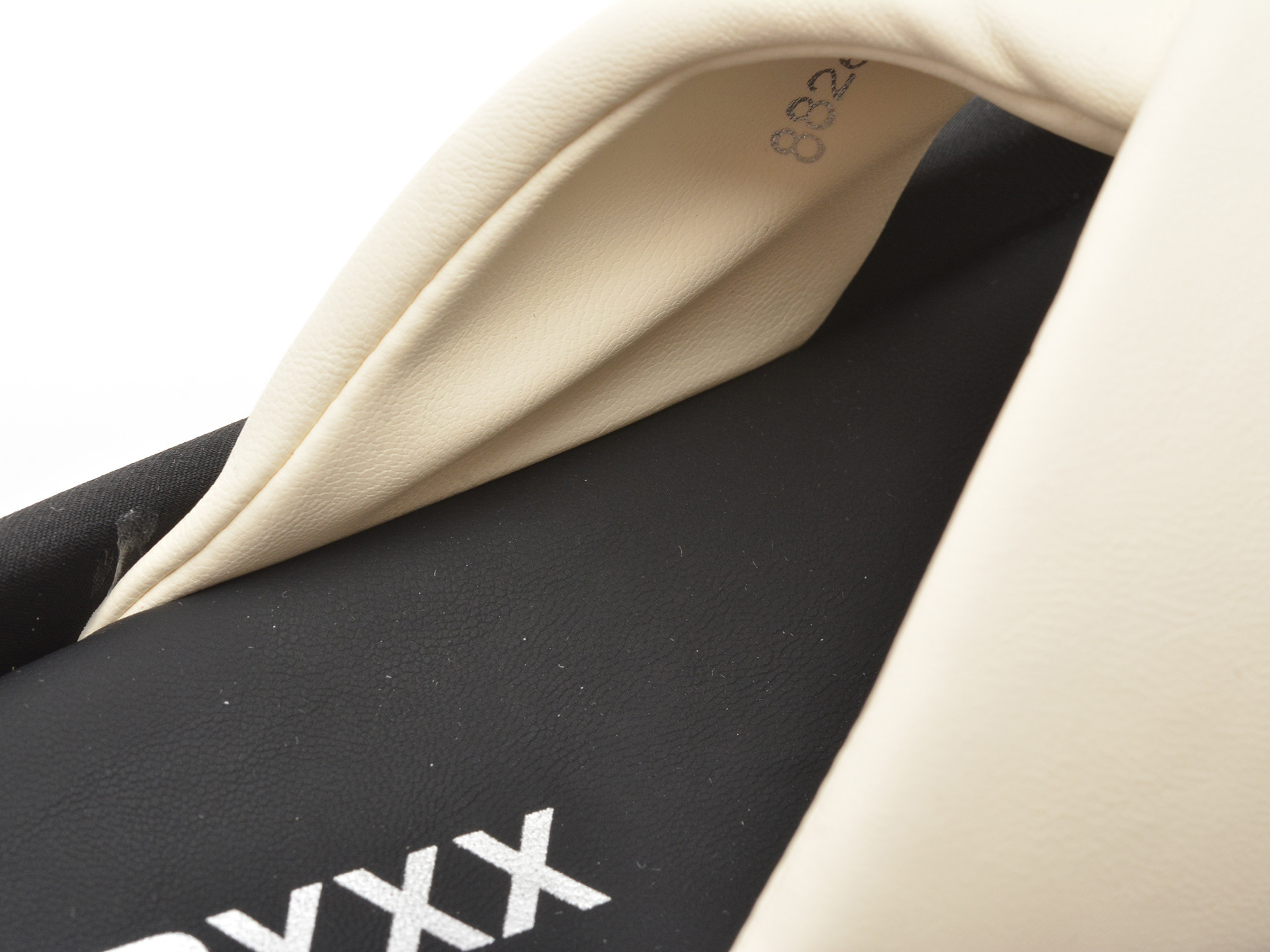 Papuci GRYXX albi, 8826, din piele ecologica